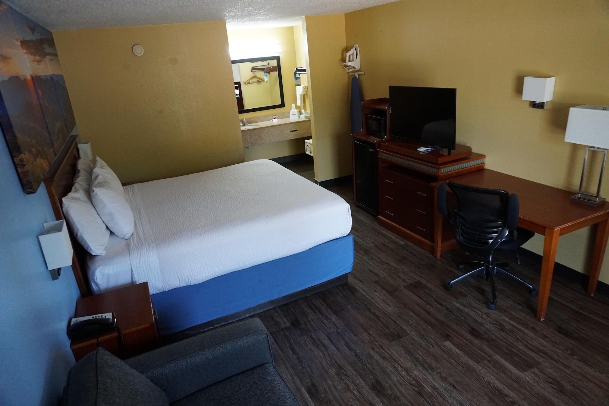Days Inn By Wyndham Oak Grove/Ft. Campbell Exterior foto