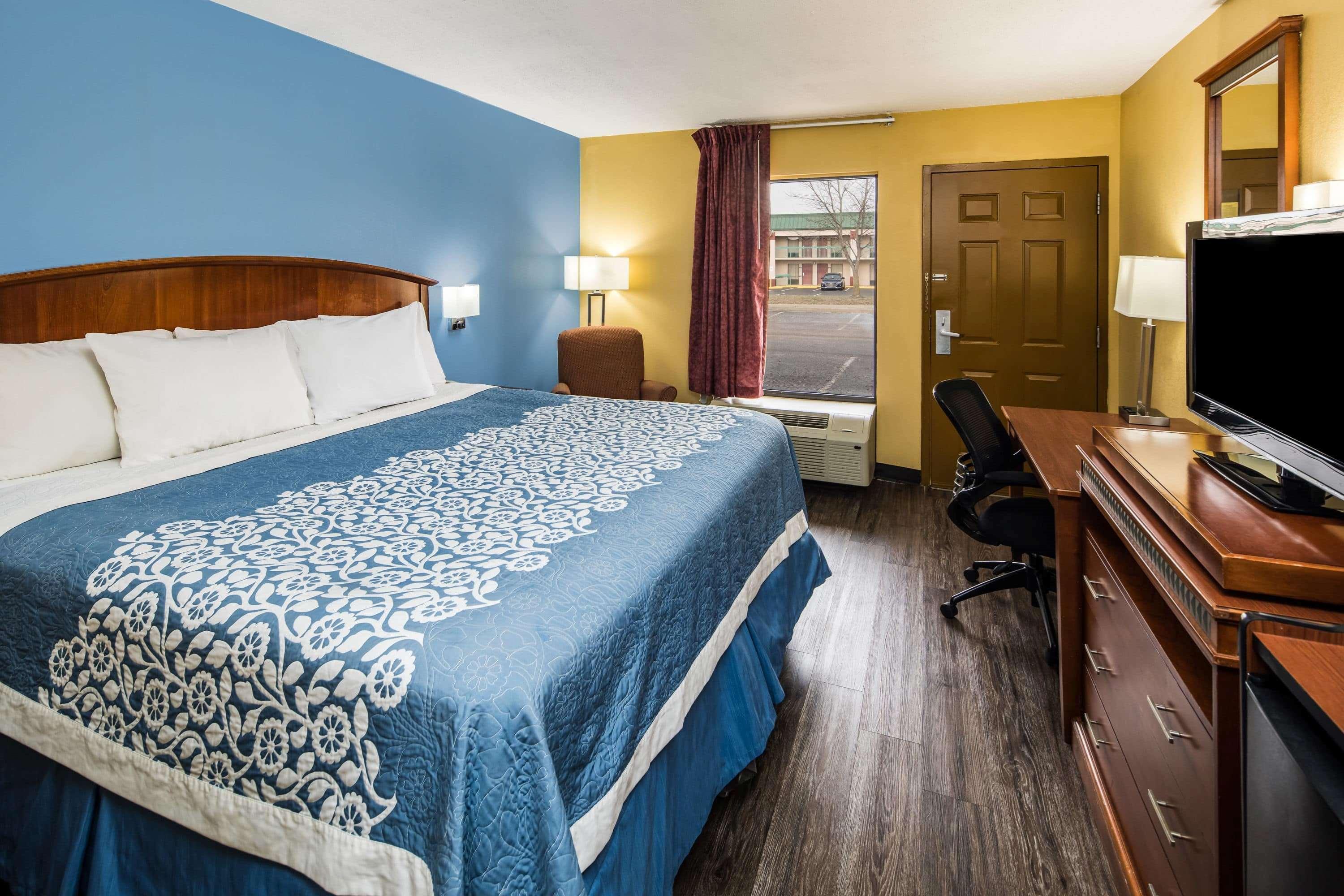 Days Inn By Wyndham Oak Grove/Ft. Campbell Exterior foto